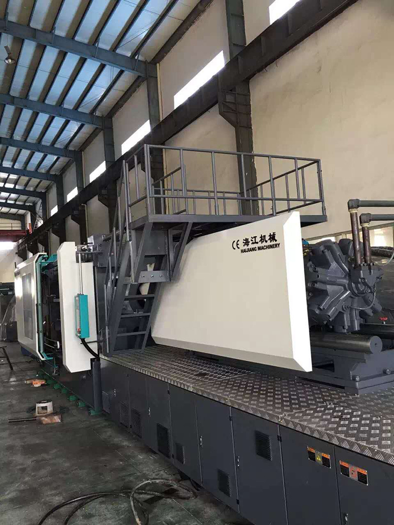 automatic rubber moulding machine.jpg