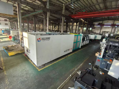 haijiang-big-injection-mold.jpg